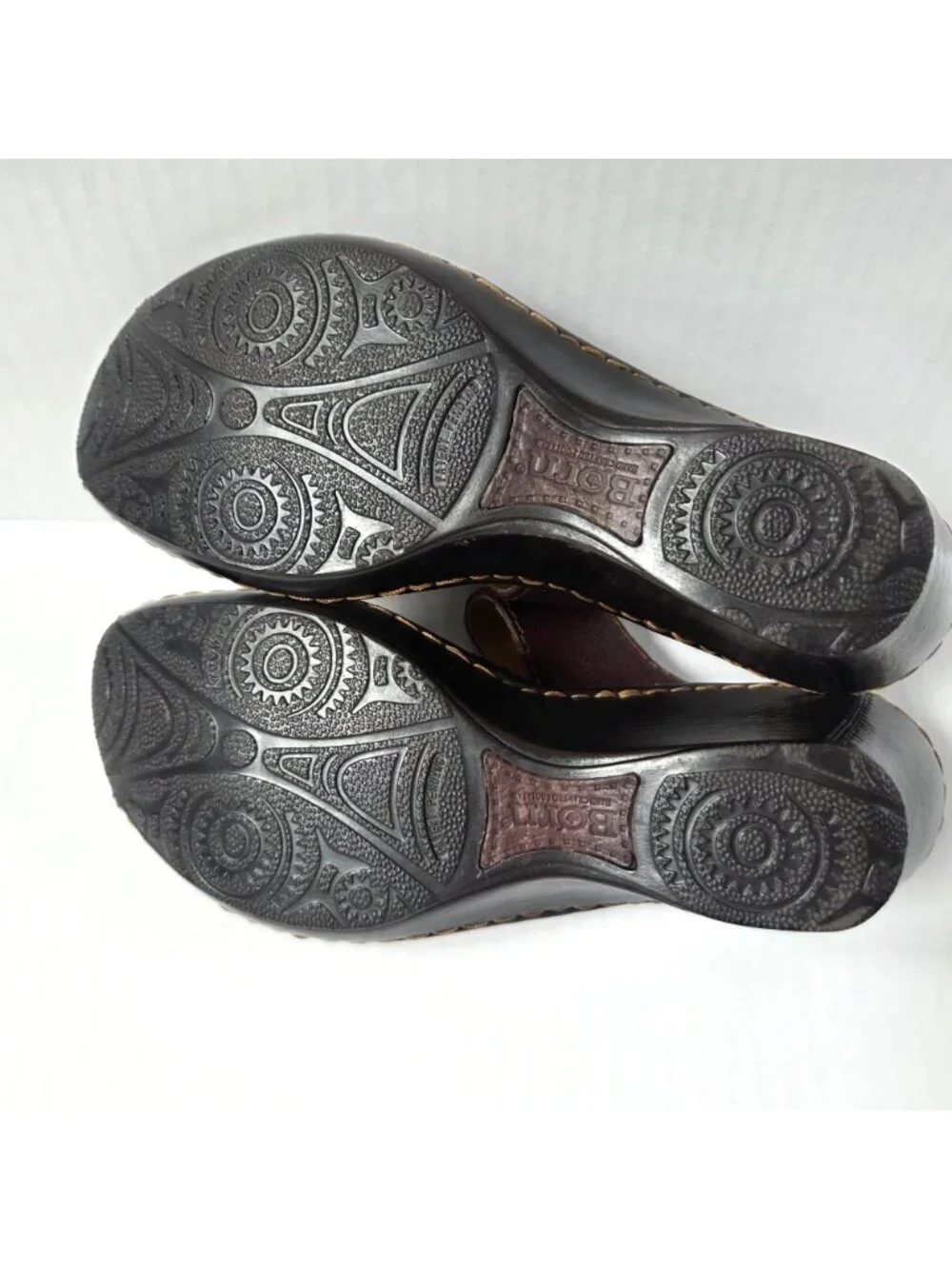 Born Sandals Womens 8 Brown Leather Toe Loop Buckle Wedge Comfort Boho Hippie